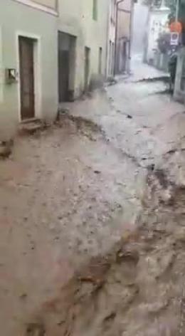 Un nubifragio impressionante: video choc