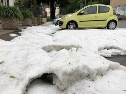 Una grandinata così non l'avevamo mai vista...