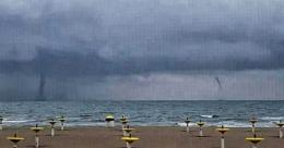 Un tornado e due trombe marine