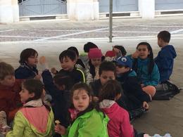 La scuola volge al termine, pic nic in piazza Garibaldi