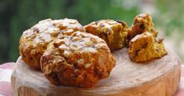 Frittelle golose con uvetta e canditi 