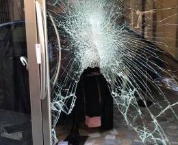 Il Comune spegne le luci, i ladri si scatenano