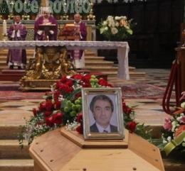Duomo stracolmo per l'ultimo saluto a Giorgio Marassi
