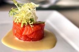 La tartare di tonno con salsa  al chile tabasco del Guatemala 