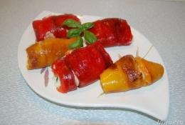 Involtini ai peperoni alla menta con asiago 