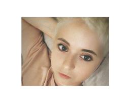 Studentessa di 19 anni muore nel sonno 