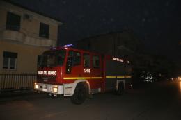 Principio d'incendio sul corso, momenti di paura