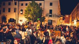 Verso la chiusura dopo le 24 dei bar