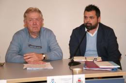 “Volantini gonfi di fake news”
