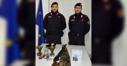 Bracconiere con l'elettromagnete per cacciare, denunciato