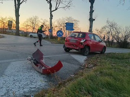 Schianto allo svincolo della tangenziale, attimi di paura