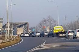 Incidente sul ponte e la  viabilit&agrave; va in tilt

