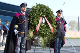 Anniversario dell'uccisione di Samuele Donatoni, una corona per ricordare l'eroe