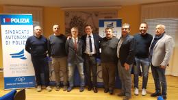 Clamoroso: "Ci danno le pistole al peperoncino, ma niente ricariche"