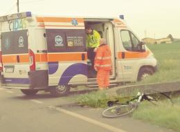 Ciclista falciato: è gravissimo