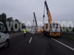 Si lavora per riaprire l'autostrada