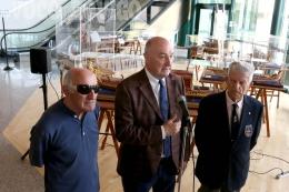 Arte in ospedale: donate le navi della hall