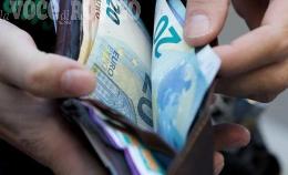 Indigente trova  un borsello con 12mila euro e li restituisce 
