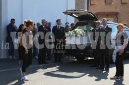 Grande commozione per l'addio a Loris