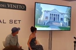 E' la migliore di 350: Katia cattura l'arte col telefonino