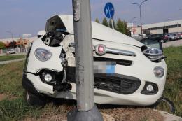 Schianto pauroso, c'è un ferito