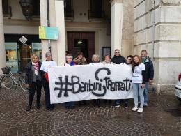 "Hanno tolto la bimba di Giulia ai nonni, non è giusto"