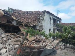 Una raccolta fondi per gli albanesi terremotati