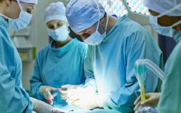 E' morto il neonato scosso dalla mamma: donati i suoi organi