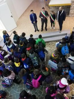 La scuola media si è rifatta il look