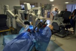 In sala operatoria il futuro è dei robot