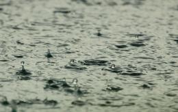 Rovesci e temporali in pianura domani mattina
