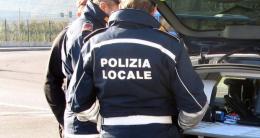 Ragazzina scoperta per due volte in pochi giorni a guidare un'automobile rubata