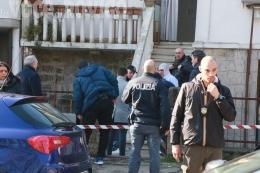 Omicidio suicidio tra coniugi in Commenda