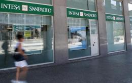 Chiuse anche le banche nelle zone rosse