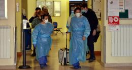 "Professionisti sanitari come bersaglio: da angeli/eroi a untori"
