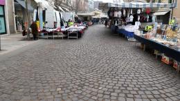 "Lavoriamo per riaprire i mercati cittadini"