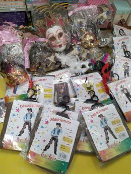 Sequestrati 15mila euro di giocattoli e maschere di Carnevale