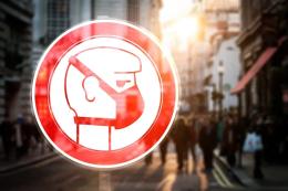 Chiusi un altro mese per riaprire a Pasqua: stop agli spostamenti tra regioni, lockdown provinciali