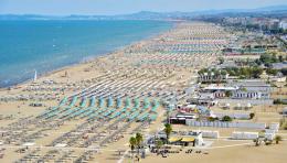 Spiagge a numero chiuso e su prenotazione: Riccione riparte da zero
