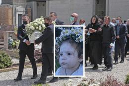 Lacrime per la piccola Mery: "Addio dolce angelo"