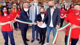 Apre il nuovo Conad: 32 nuovi posti di lavoro