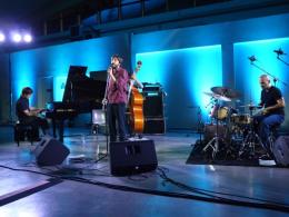 Salvador Sobral incanta il pubblico polesano