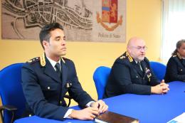 "State attenti e non aprite a chi non conoscete"