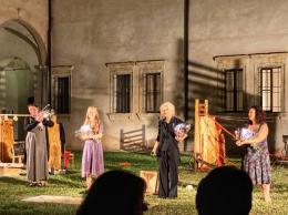 La rassegna teatrale per le donne di ieri e oggi