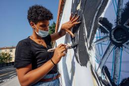 L'artistico regala colori alla città