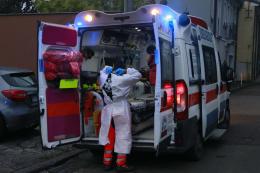 Dramma della solitudine, trovato morto in casa