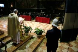 "Pace sociale e aiuto a chi soffre"