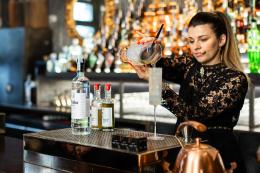 Una polesana in corsa per il titolo di "Bartender dell’Anno"