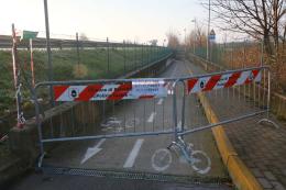 Sottopasso ciclopedonale di via Stacche: da oltre dieci giorni è totalmente allagato e inutilizzabile