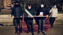 Una panchina gialla. Per Giulio e Zaky. Contro ogni sopraffazione